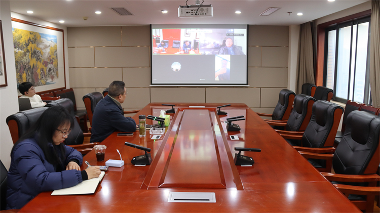 集團公司召開資中產業(yè)園果汁原汁精深加工項目建設推進會